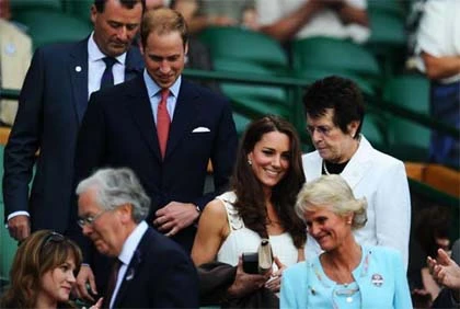 Vợ chồng Hoàng tử Anh cổ vũ Murray ở Wimbledon ảnh 1