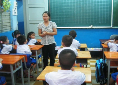 Cận cảnh trường nghèo nơi Sài thành ảnh 2 Cận cảnh trường nghèo nơi Sài thành ảnh 2