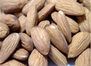 Thôi miên lừa bán hạt hạnh nhân để… làm đẹp? ảnh 1