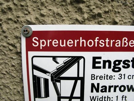 Đức lo mất danh hiệu phố hẹp nhất hành tinh ảnh 7