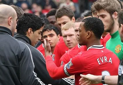 Đằng sau những bê bối của Luis Suarez: Nhân nào quả nấy ảnh 1