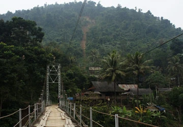 Cuộc chiến ở “bản ma túy” ảnh 1