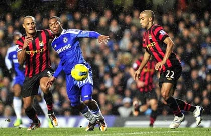 Những trận đấu lớn không thể bỏ qua ở Premier League 2012-2013 ảnh 5