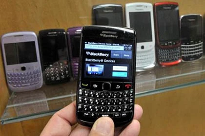 Thua kiện Nokia, RIM có thể bị cấm bán BlackBerry ảnh 1