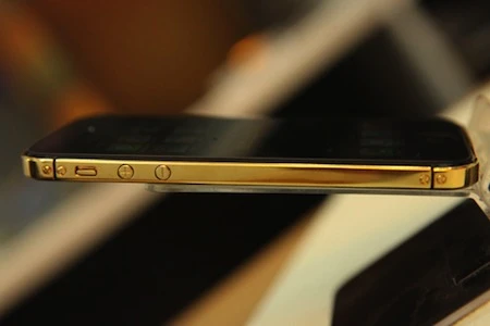 iPhone 5 đúc vàng nguyên khối giá 380 triệu tại Việt Nam ảnh 6