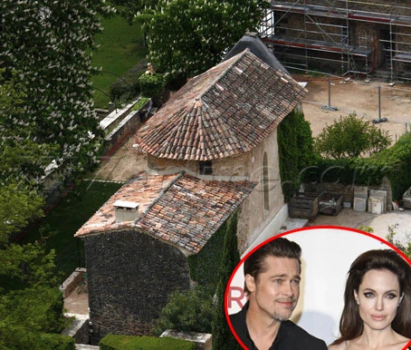"Jolie-Pitt sẽ cưới tại lâu đài ở Pháp" ảnh 1