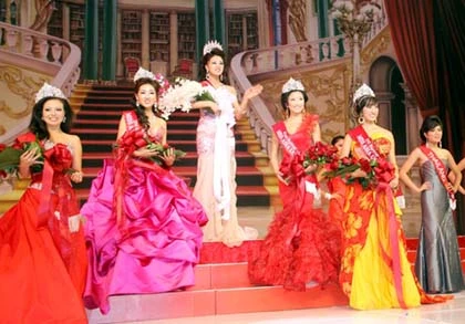 Phan Thị Mơ vào top 10 Hoa hậu châu Á tại Mỹ ảnh 3