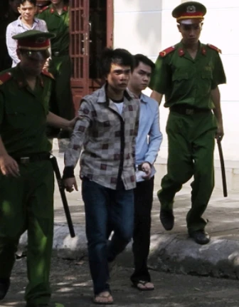 Giết đồng hương vì mối thù xưa cũ ảnh 1