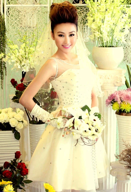 Cô dâu Ngân Khánh xinh đẹp ảnh 2