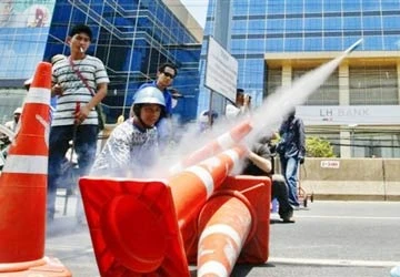 Thái Lan: Quân đội giải tán phe áo đỏ ảnh 1 Thái Lan: Quân đội giải tán phe áo đỏ ảnh 1