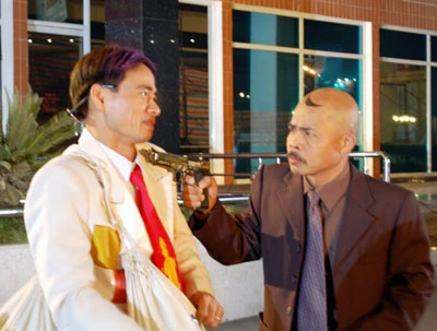 Xuân Bắc và Hán Văn Tình trong một cảnh quay.