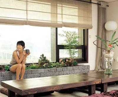 Cuộc sống của Choi Jin Sil êm đềm trôi qua trong căn nhà nhỏ ở thủ đô Seoul.