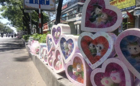 Hoa, quà Valentine ế ẩm ảnh 6 Hoa, quà Valentine ế ẩm ảnh 6