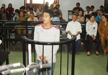 Được cho quan hệ vẫn phải lãnh án ảnh 1 Được cho quan hệ vẫn phải lãnh án ảnh 1