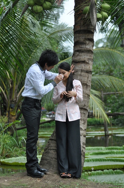 Đan Trường lau nước mắt cho Cẩm Ly ảnh 1