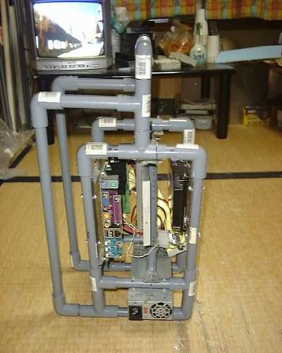 Độc đáo case máy tính bikini “nóng bỏng” ảnh 2