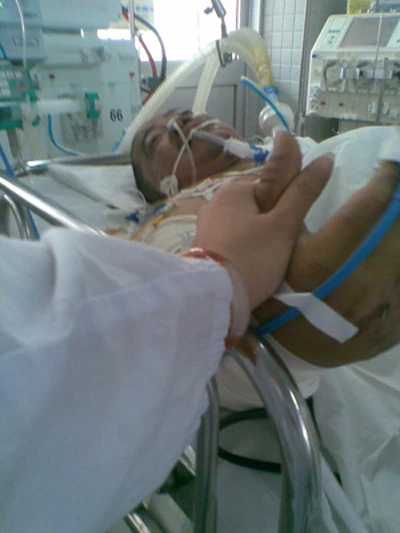 Tình trạng sức khỏe nhà báo Hoàng Hùng đang nguy kịch ảnh 1 Tình trạng sức khỏe nhà báo Hoàng Hùng đang nguy kịch ảnh 1