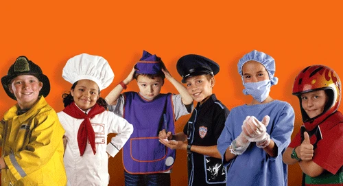 Vào trong tháp Dubai chọc trời vừa bị sét đánh ảnh 12