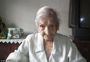 Bí quyết để sống đến 114 tuổi ảnh 1