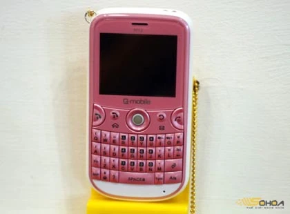 "Dế" QWERTY giá rẻ sôi động cuối năm ảnh 3