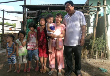 Ca sĩ Trang Nhung xây nhà tình nghĩa ảnh 2