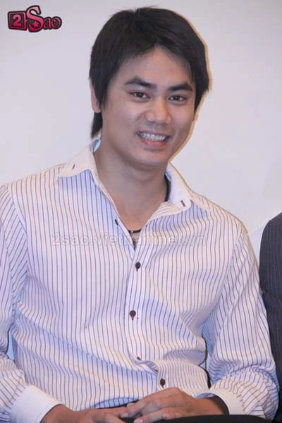 "Lý Công Uẩn" bất ngờ cưới vợ ảnh 9