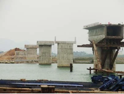 Cầu Quảng Hải... dần xây!