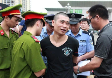Tội phạm Việt Nam bị bắt ở Trung Quốc ảnh 1