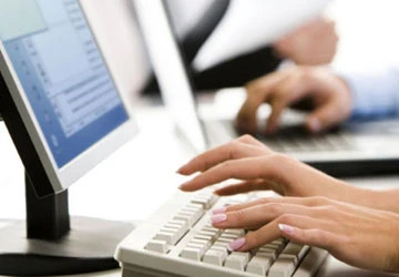 Khai tên thật trên mạng xã hội: Sân chơi ảo được bảo vệ thật? ảnh 1