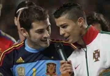 Hé lộ bí mật về mối quan hệ giữa Casillas và CR7 ảnh 1