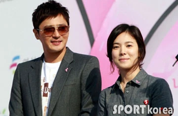 Song Hye Kyo rạng rỡ bên Jang Dong Gun ảnh 2