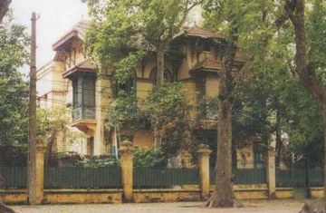 Biệt thự trên phố Phan Đình Phùng.