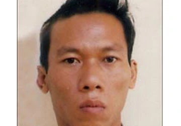 Giết người vì chiếc sừng tê giác ảnh 1