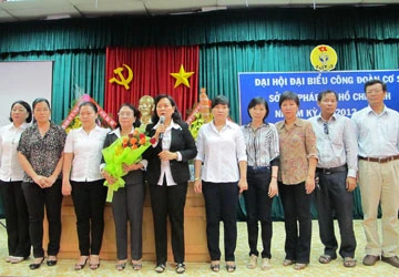 Xây dựng văn hóa công chức để phục vụ nhân dân ảnh 1 Xây dựng văn hóa công chức để phục vụ nhân dân ảnh 1