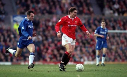 5 cầu thủ chạy cánh xuất sắc của M.U dưới thời Sir Alex ảnh 3