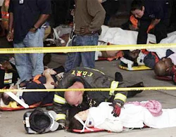 Phà đâm vào bờ ở New York làm 37 người bị thương ảnh 1