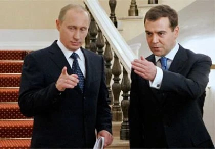 Sóng ngầm giữa bộ đôi quyền lực Nga ảnh 1