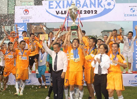 Giá vé trận Siêu Cúp Quốc gia cao nhất chỉ 15.000 đồng ảnh 1