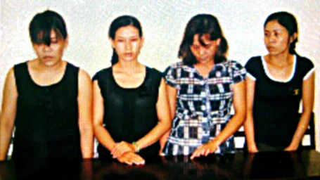 4 “nữ quái” đóng giả nhà sư đi lừa đảo ảnh 1