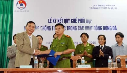 "Bạo lực nghiêm trọng có thể bị khởi tố" ảnh 1