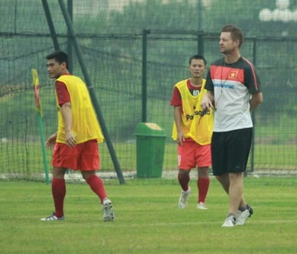 Tổ chức lại trận giao hữu Việt Nam - Indonesia vào ngày 16/10 ảnh 1 Tổ chức lại trận giao hữu Việt Nam - Indonesia vào ngày 16/10 ảnh 1