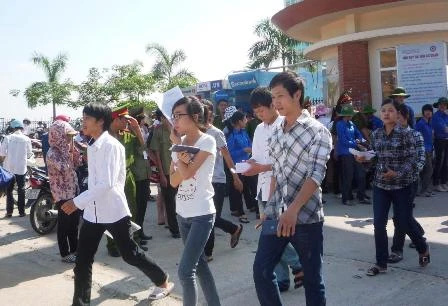 Đề môn Hóa nhẹ nhàng hơn Toán, Lý ảnh 10