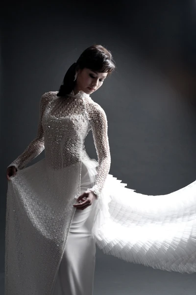 Miss Vietnam tại Australia làm duyên với áo dài ảnh 10