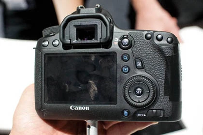 Ảnh thực tế Canon 6D và dòng Powershot vừa ra mắt ảnh 2