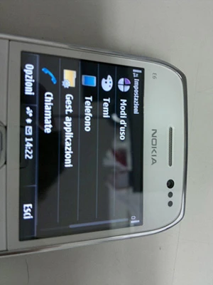 Loạt hình ảnh của Nokia E6-00 ảnh 3