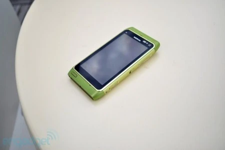 Ảnh thực tế điện thoại 12 "chấm" Nokia N8 ảnh 2