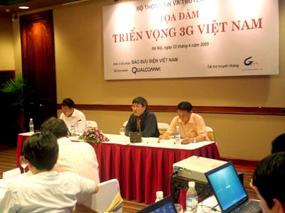 Thứ trưởng Bộ TT&TT Lê Nam Thắng:"Có thể hiểu khái niệm 3G chính là kết nối băng thông rộng di động." Ảnh: B.M.