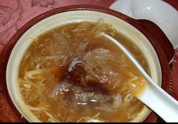 Dùng vây cá mập: lợi bất cập hại ảnh 1