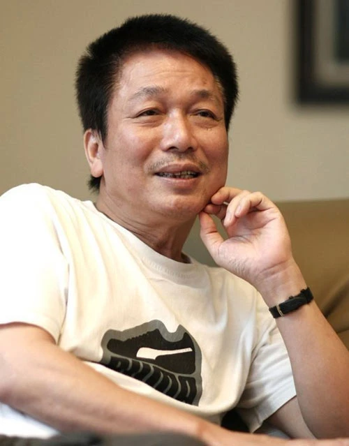 Nhạc sĩ Phú Quang từng định nhảy tàu tự tử ảnh 1