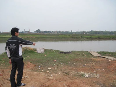 Nghi án thiếu nữ bị cưỡng bức bỏ xác xuống sông ảnh 1